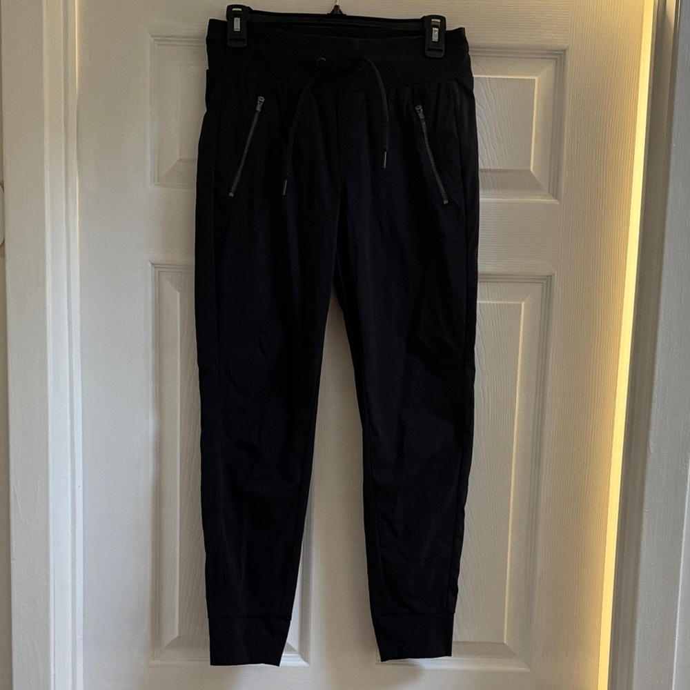 Athleta / Women's Black Trekkie North Jogger Pants